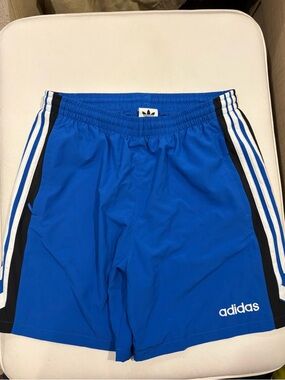 Adidas 90s Soccer Short Men’s Large (Green) NWOT